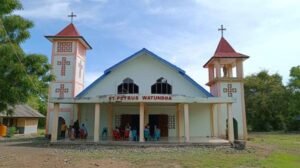 Gereja-Stasi-StPetrus-Watu-Ndoa-di-Translok-Mbay.jpg