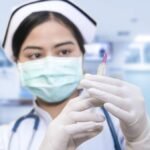 Kisah Inspiratif: Keberanian Perawat dalam Tugasnya