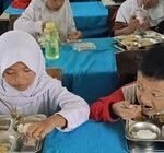 Kebahagiaan dari Makanan Gratis: Cerita Sekolah Dasar di Sergai