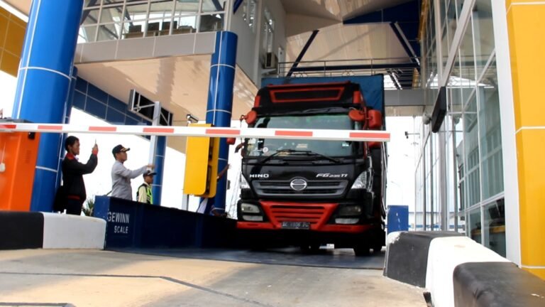 202da1aa-82b6-4bc8-be85-a3fa72e0bd04