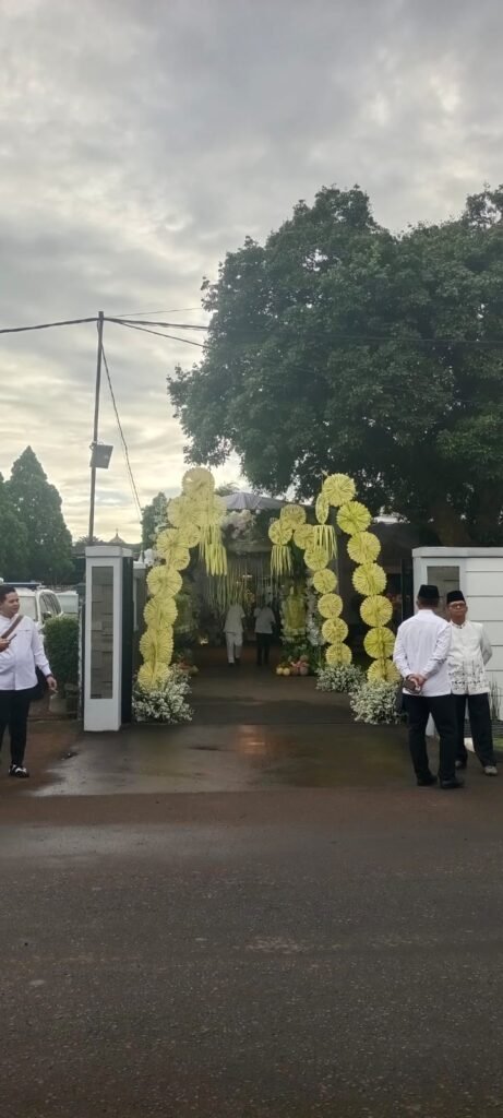 WhatsApp-Image-2026-01-08-at-07.35.55-461x1024 Valet Parkir Profesional Dravo Dukung Kelancaran Acara Midodaremi Pernikahan Amadhea & Derry di Bandung