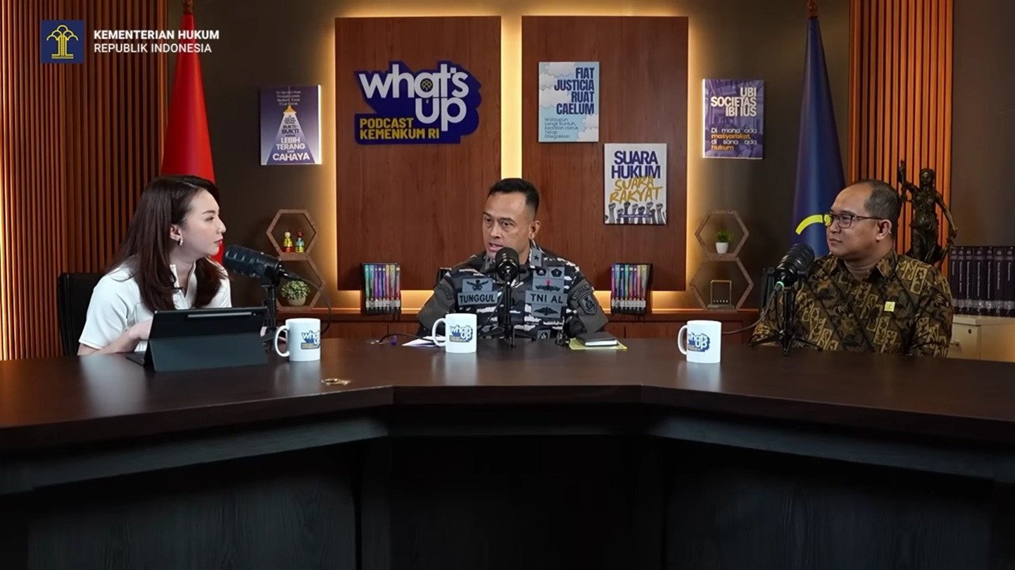 dirjen ahu widodo dan kadispenal laksamana tni tunggul meneg 2qo0.jpg