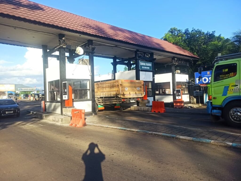 palang-parkir-ultra-guard-3-1024x769 Progress Pemasangan Palang Parkir Otomatis UltraGuard Tap and Go (Manless & Cashless)