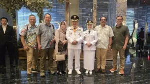 JELANG PELANTIKAN Muhammad Sanusi dan Lathifah Shobih.jpg
