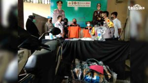 dua_kurir_dijanjikan_upah_rp_2_juta_terima_paket_sabu_dari_malaysia-300x169 Profile