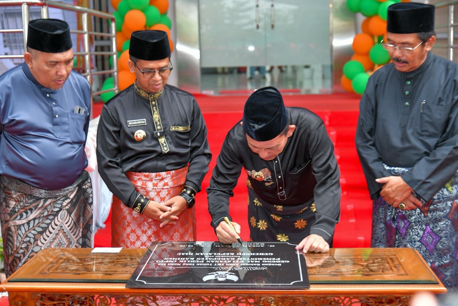 Setahun Memimpin, H. Ing Iskandarsyah dan Wakil Bupati Rocky Marciano Bawole Dorong Transformasi Karimun Lewat Digitalisasi, Investasi, dan Pelayanan Publik