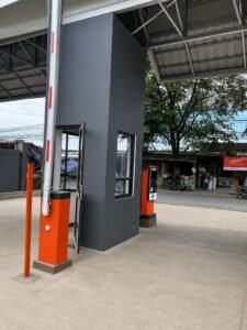 Sistem Parkir semi manless pasar junti