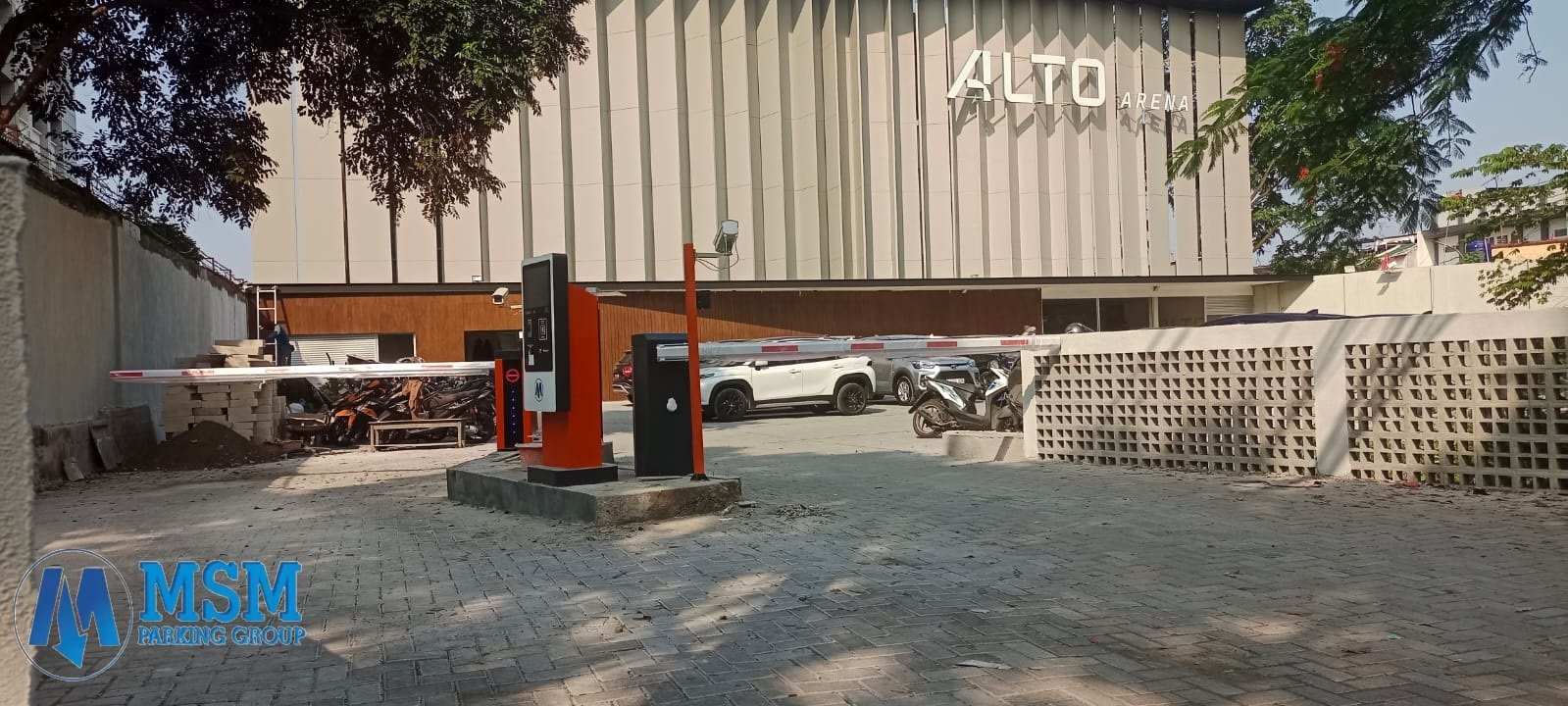 Palang Parkir Otomatis, Palang Parkir Otomatis Bandung, Barrier Gate Bandung, Sistem Parkir Otomatis, ALTO Arena Bandung, Padel Bandung, Smart Parking, Parking Management System