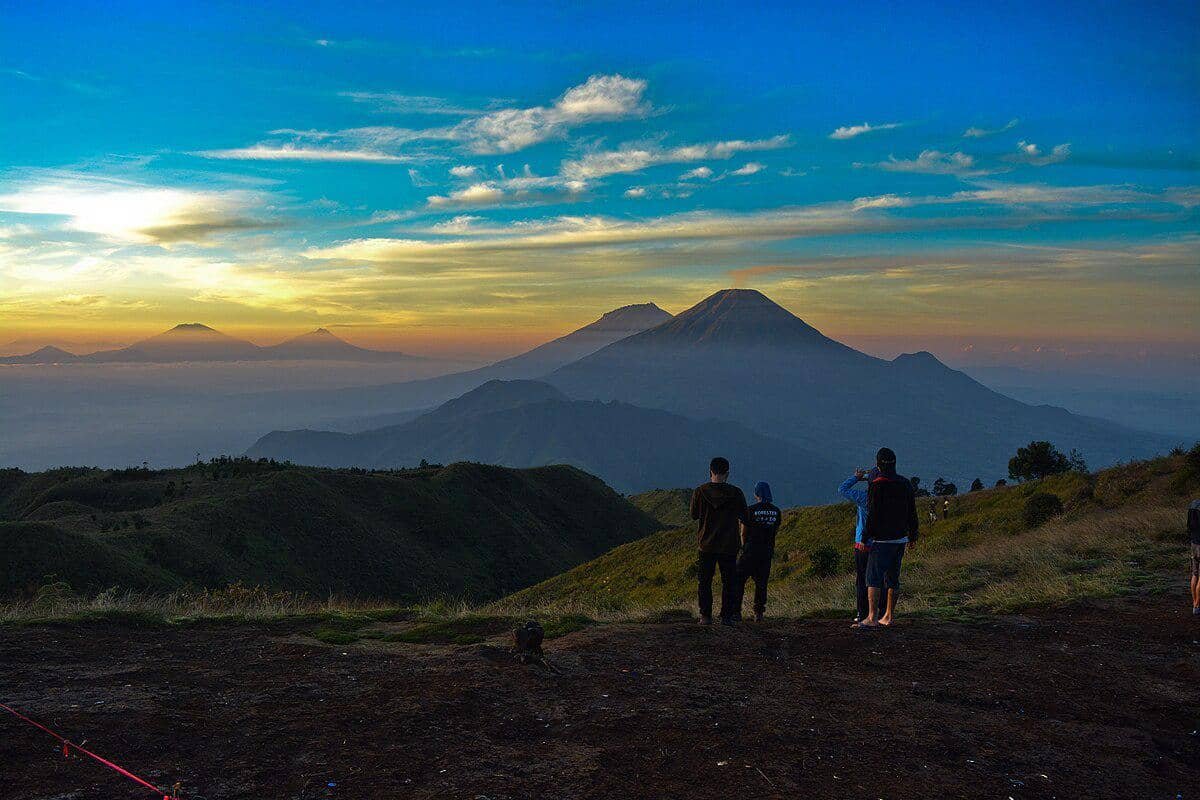 Gunung Lemah, Wisata Gunung Aman untuk Anak-anak dan Pemula di Wonosobo